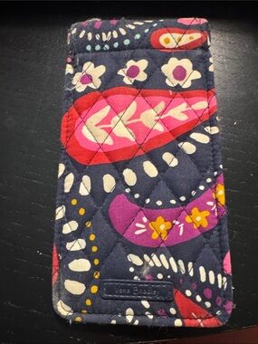 Vera Bradley Quilted Navy Paisley glasses Sleeve with Pink and Purple Accents